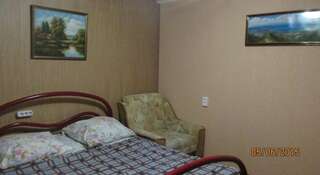 Гостиница Viktoriya Guest house Геленджик Бюджетный двухместный номер с 1 кроватью-1